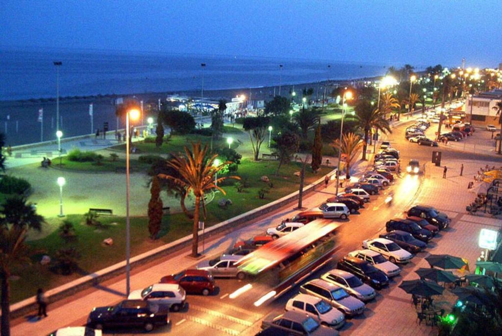 Apartamentos Guerrero Torre Del Mar Exterior photo