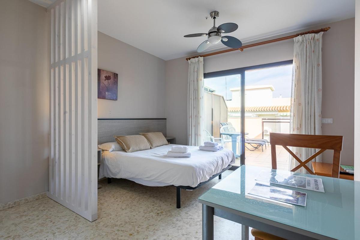 Apartamentos Guerrero Torre Del Mar Exterior photo